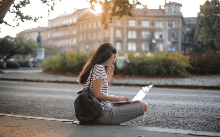 Introduction to Engineering Geology for Undergraduate Lectures